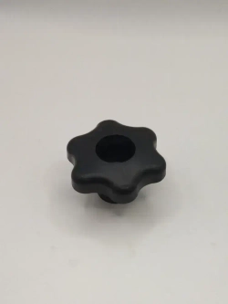 Гайка-барашек М6 х 1 сквозная проходная (2 шт в упаковке)