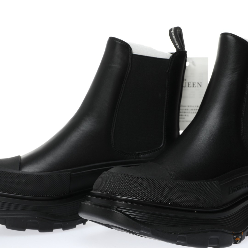 Ботинки Alexander McQueen "Chunky Tread Slick Mid Boots"