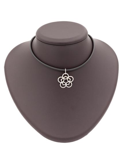 Подвеска Таттва Воды Апас из серебра на постаменте