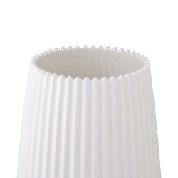 Ваза белого цвета из коллекции Edge, 20 см