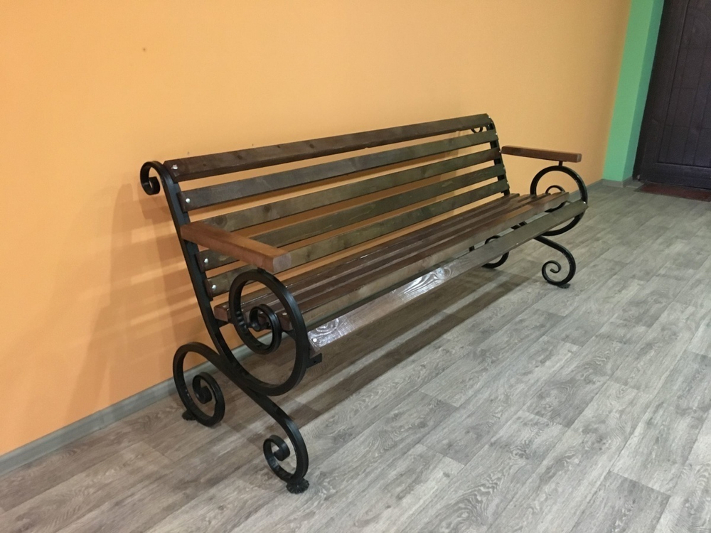 Скамейка "Лоза с подлокотником" 1.5 метра