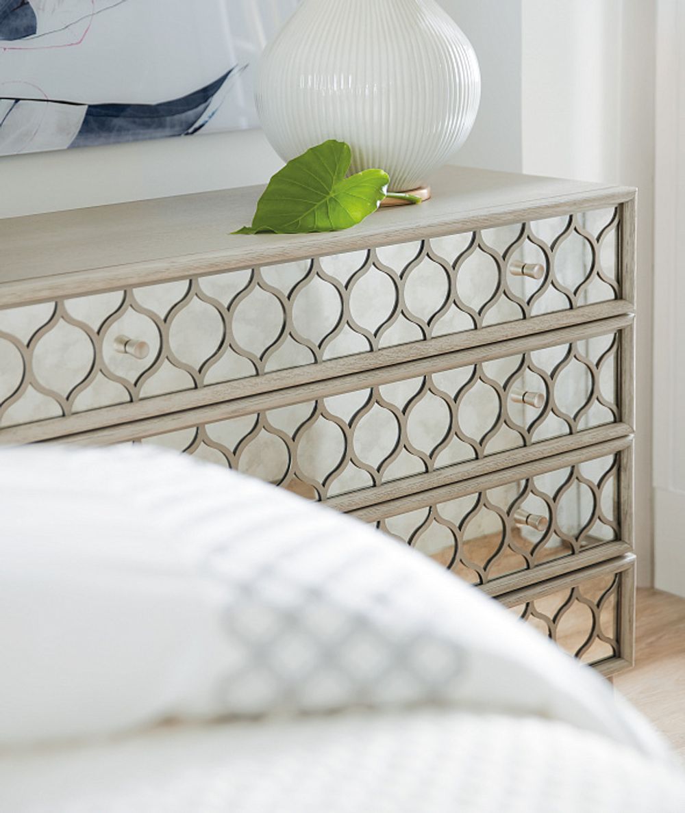 РљРѕРјРѕРґ СЃ Р·РµСЂРєР°Р»Р°РјРё "Р РµРІРµСЂРё"