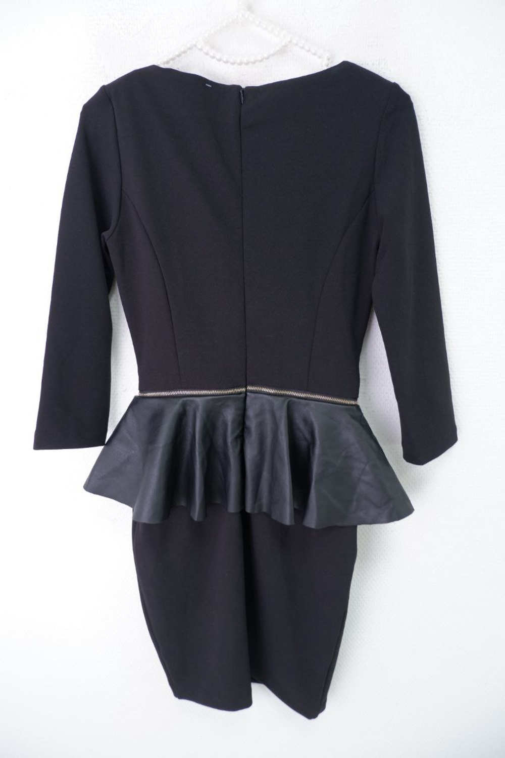 Платье Love Republic лаконичное 40 размер