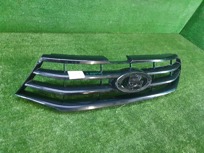 Решетка радиатора Lada Vesta (2015-н.в.)