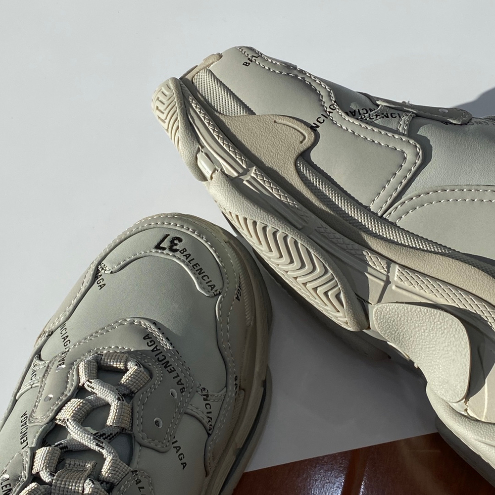Balenciaga Triple S