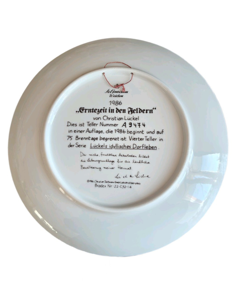 Тарелка декоративная "Время сбора урожая в полях" Германия