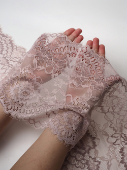 Кружево шантильи эластичное темно-пудровое ширина 22 см