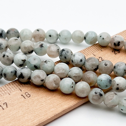 Пегматит амазонитовый бусины, размер около 6,4-6,6 мм, цена за нить 38 см
