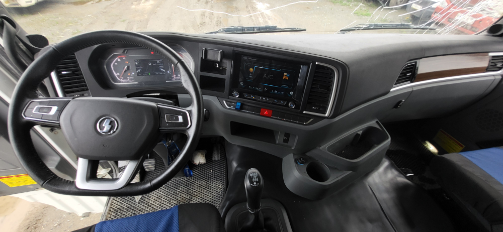 Shacman (Shaanxi) SX* 8x4 Самосвал SX33186V366 (Дизельный, 11,6 л, 423 л.с., МТ)