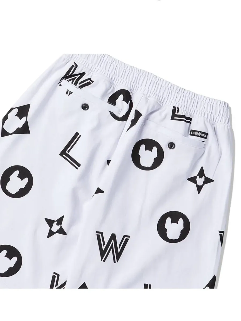 Шорты с большой монограммой ladok