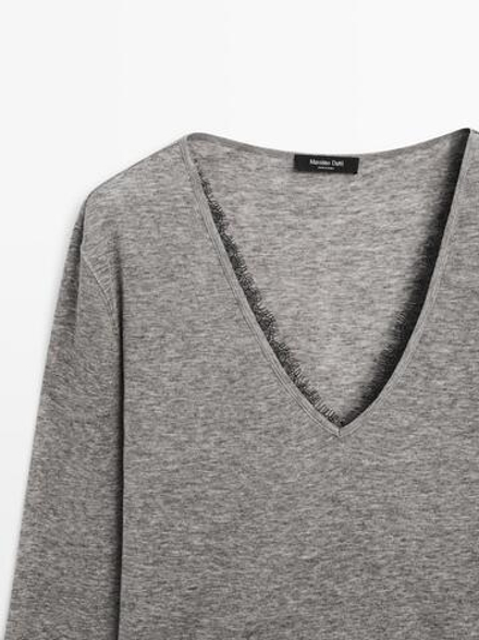 Massimo Dutti Футболка с V-образным вырезом и отделкой кружевом, серый меланж