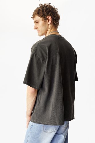 Графитовая футболка с необработанными краями Votus