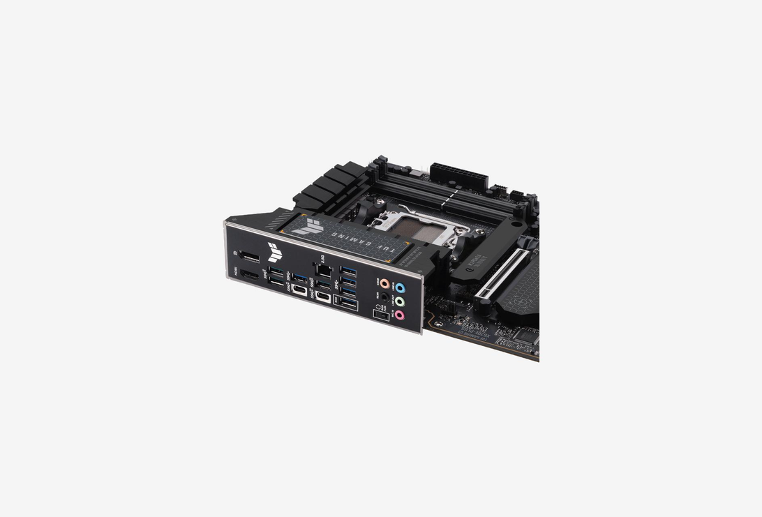 TUF GAMING X670E-PLUS_04251003120522