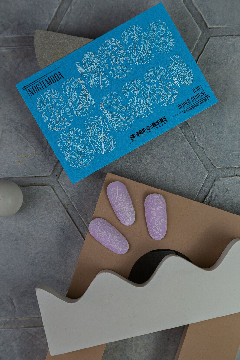 Nogtemoda Слайдер дизайн 040 Белые листья