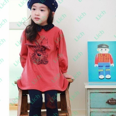 Платье утепленное с принтом кролика