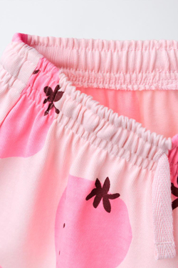 ZARA КОМПЛЕКТ ИЗ ФУТБОЛКИ И ШОРТОВ С ПРИНТОМ «КЛУБНИКА», ЛИНЯЛЫЙ РОЗОВЫЙ