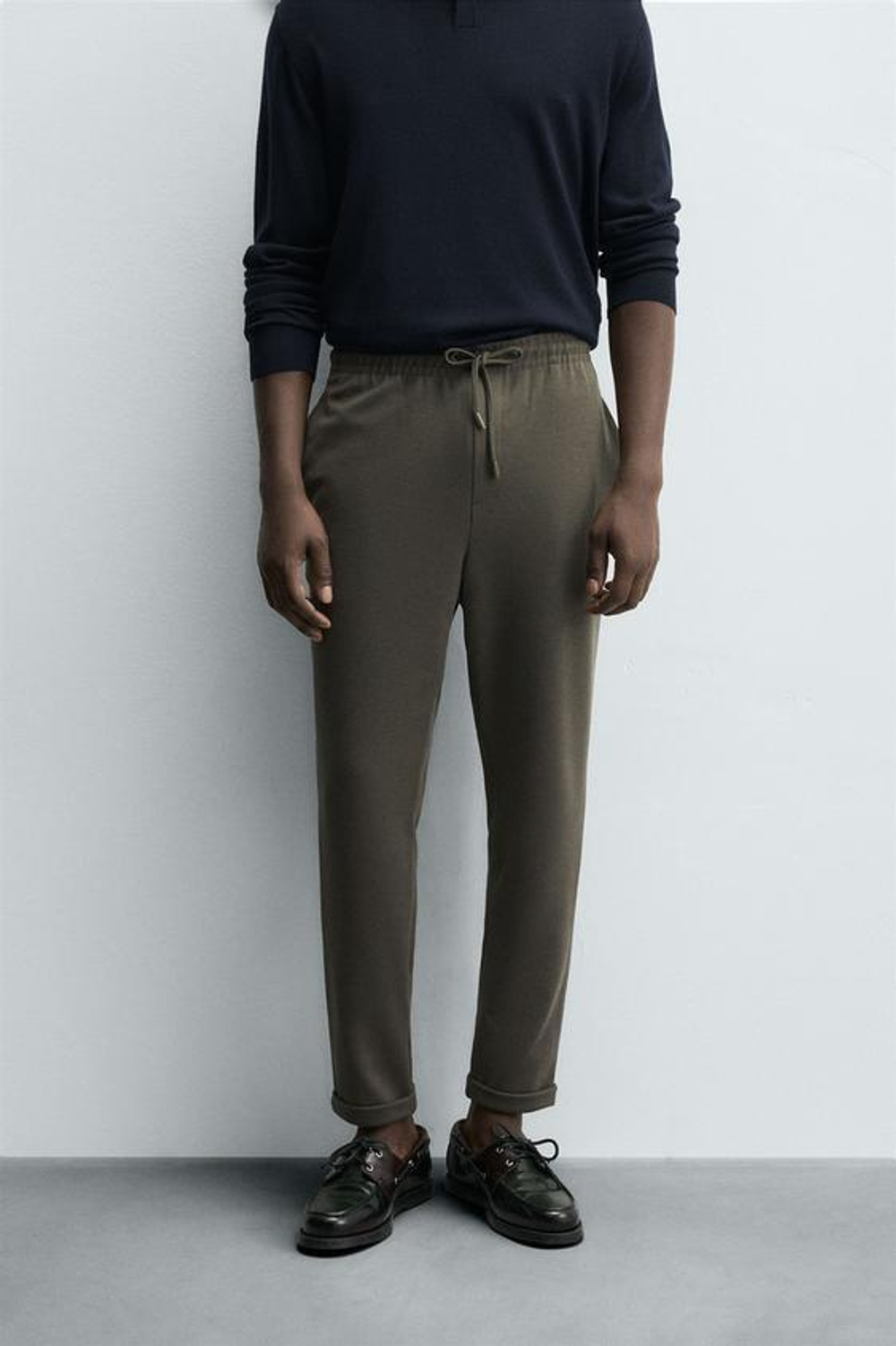 ZARA БРЮКИ EASY CARE С ПОЯСОМ НА ШНУРКЕ, ТЕМНЫЙ ХАКИ