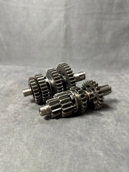 Валы кпп с шестернями Альфа/Дельта