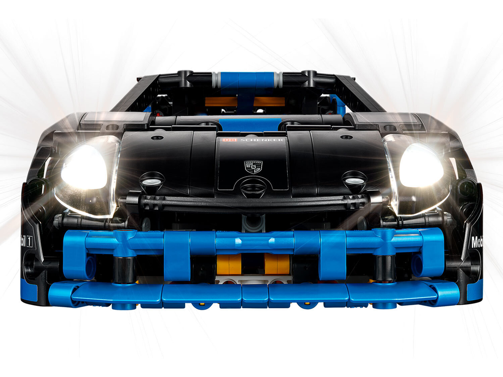 LEGO Technic 42176 Гоночный автомобиль Porsche GT4 e-Performance — коллекционная модель