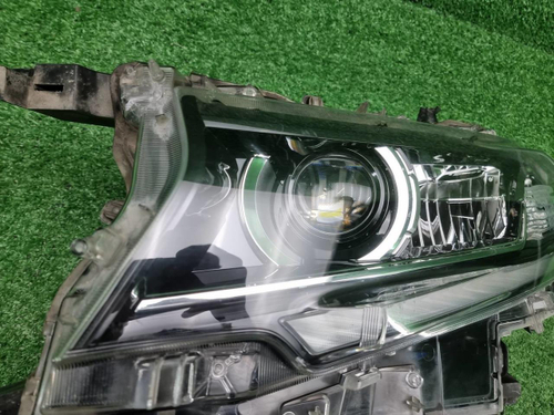 Фара левая Toyota LC Prado 150 (2017-н.в.) LED