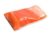 Форель филе-кусок слабой соли, 200г Форель филе-кусок слабой соли, 200г