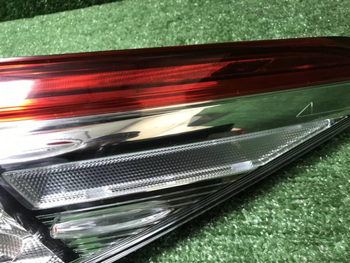 Фонарь Комплект Toyota Camry XV70 (2017-н.в.) LED
