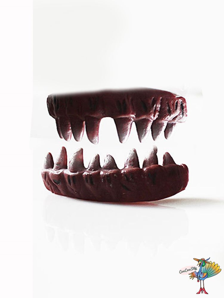 зубы вампира №4, набор из двух челюстей, бордо