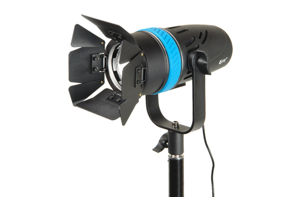 Осветитель светодиодный Falcon Eyes SpotLight 70LED BW