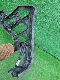 Кронштейн зад. бампера Porsche Cayenne Coupe 19-23