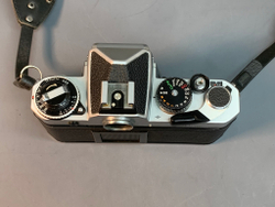 Nikon FE