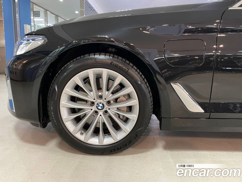BMW 5 Series (G30) 530e Luxury (06.2021)