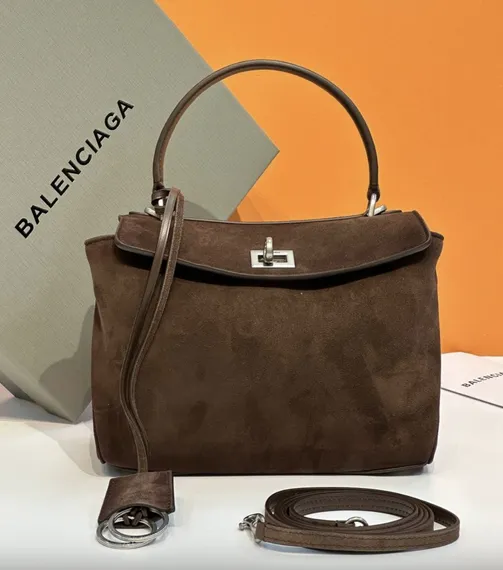 BALENCIAGA RODEO HANDBAG Коричневый