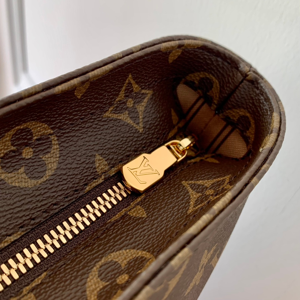 Louis Vuitton Piano