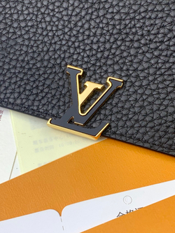 Louis Vuitton Capucines Compact Wallet