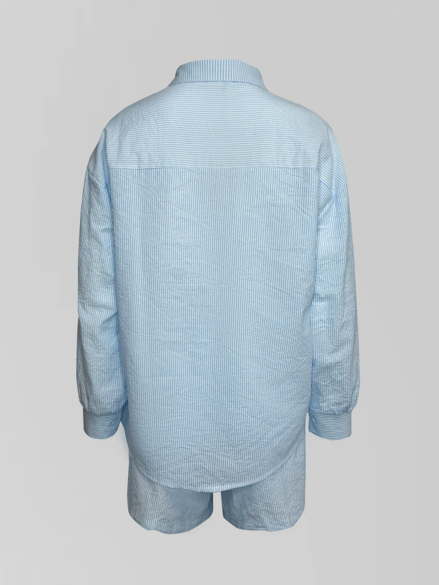 Костюм Fashion 620030 в полоску из рубашки с длинным рукавом и шорт на резинке