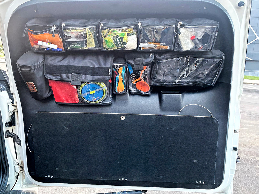 Панель MOLLE на окно двери багажника Toyota Prado 150