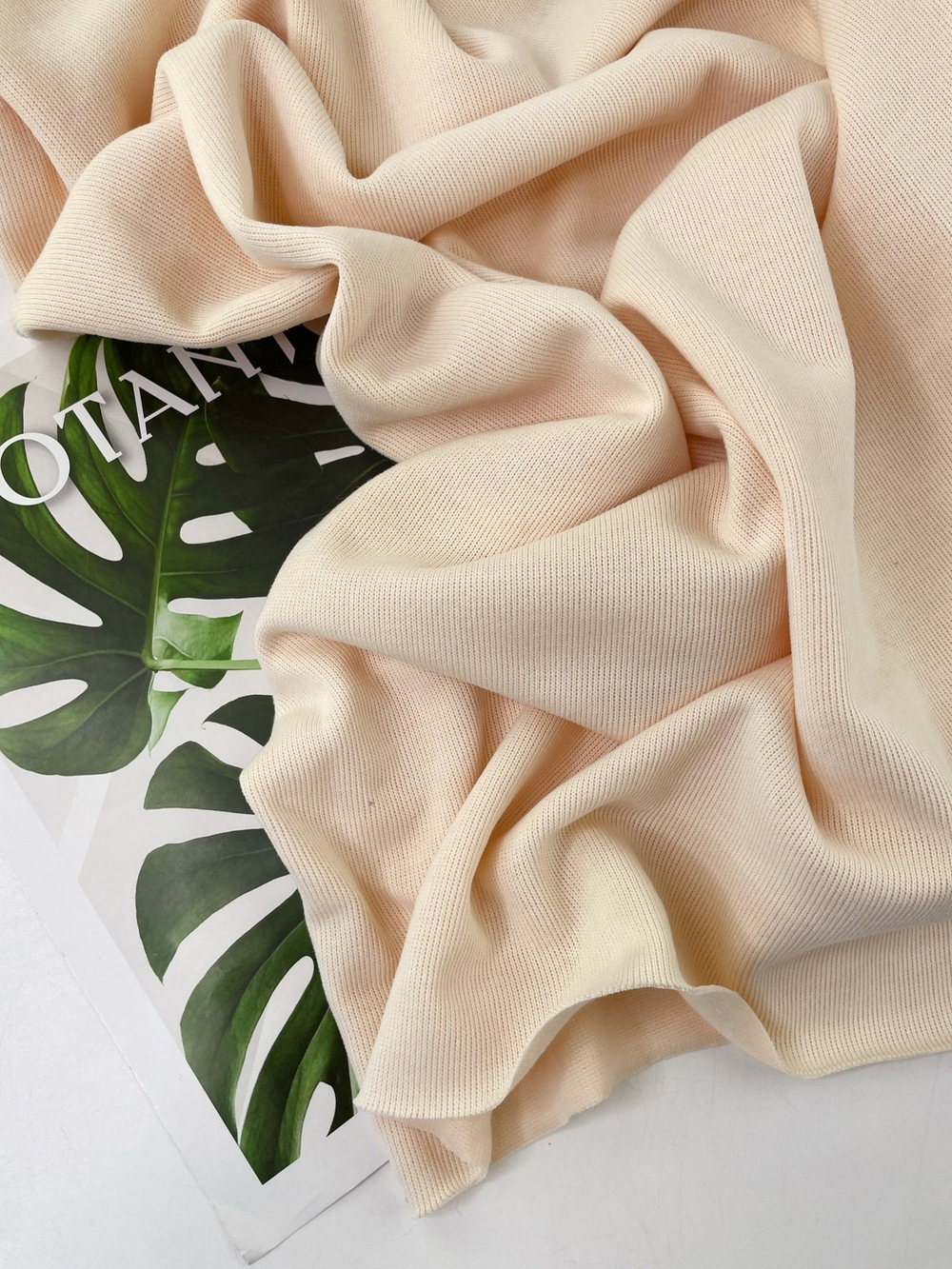 КРЕМ - Легкий вязаный трикотаж ТРОЯ (1301 Маша)