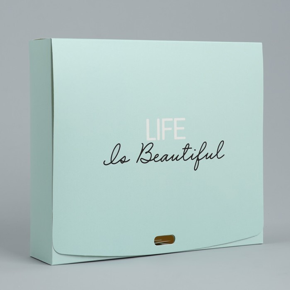 Коробка складная подарочная «Поздравляю», 20 х 18 х 5 см, БЕЗ ЛЕНТЫ