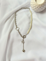 Колье ассиметричное жемчуг имитация и цепь серебро с подвесами звезда и сердце