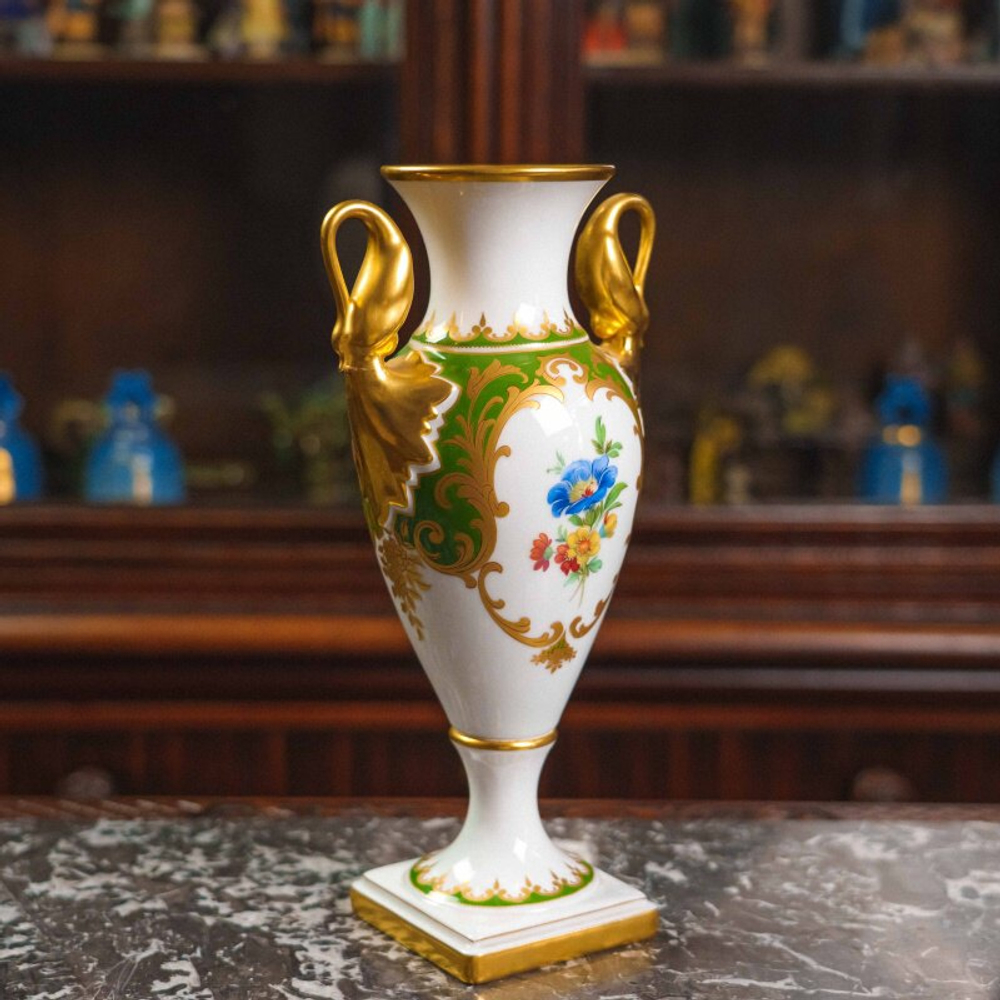 Парадная ваза