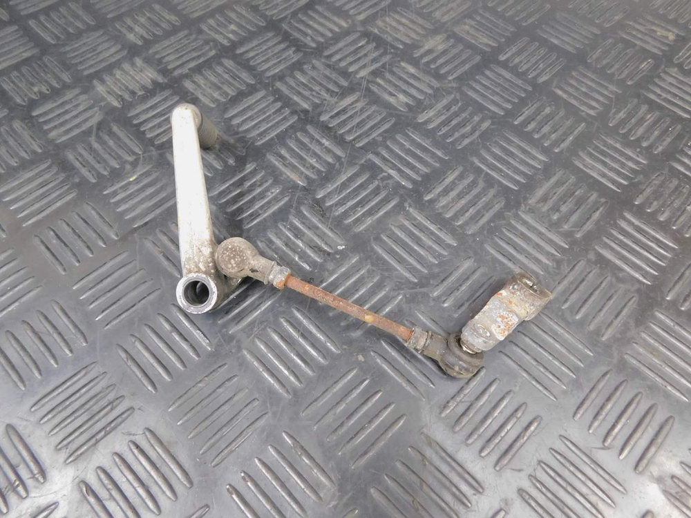 Лапка КПП Kawasaki ZZR 400 98 052991