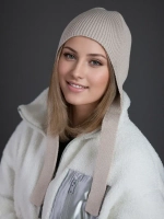 Чепчик шапка женский на завязках на осень