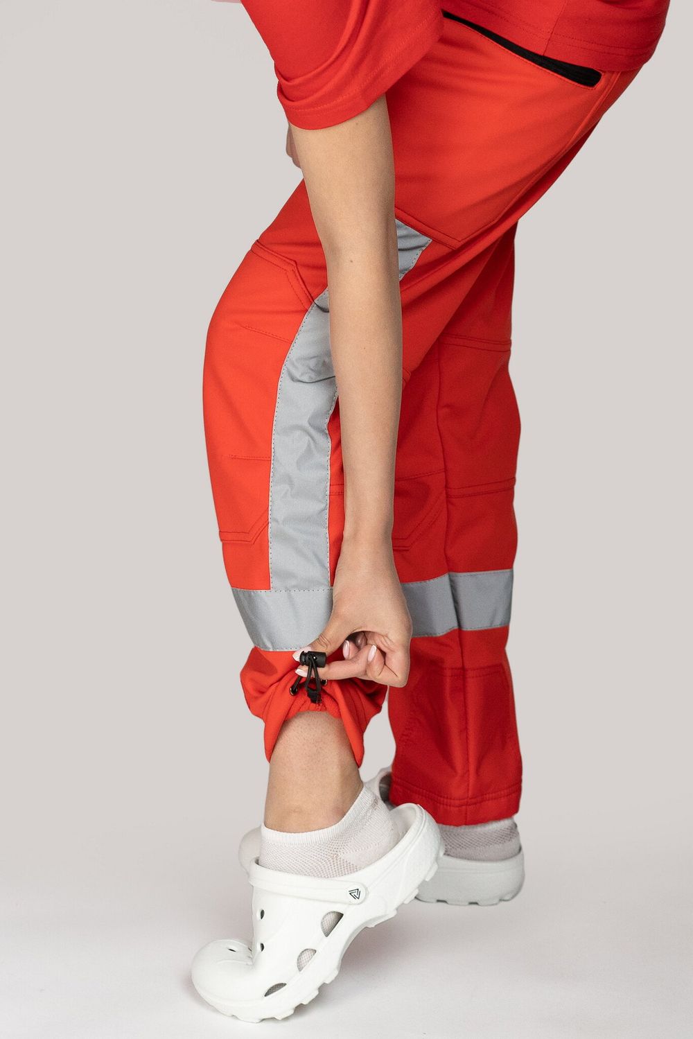 Брюки демисезонные женские Скорая помощь MedicLine SOFTSHELL красные
