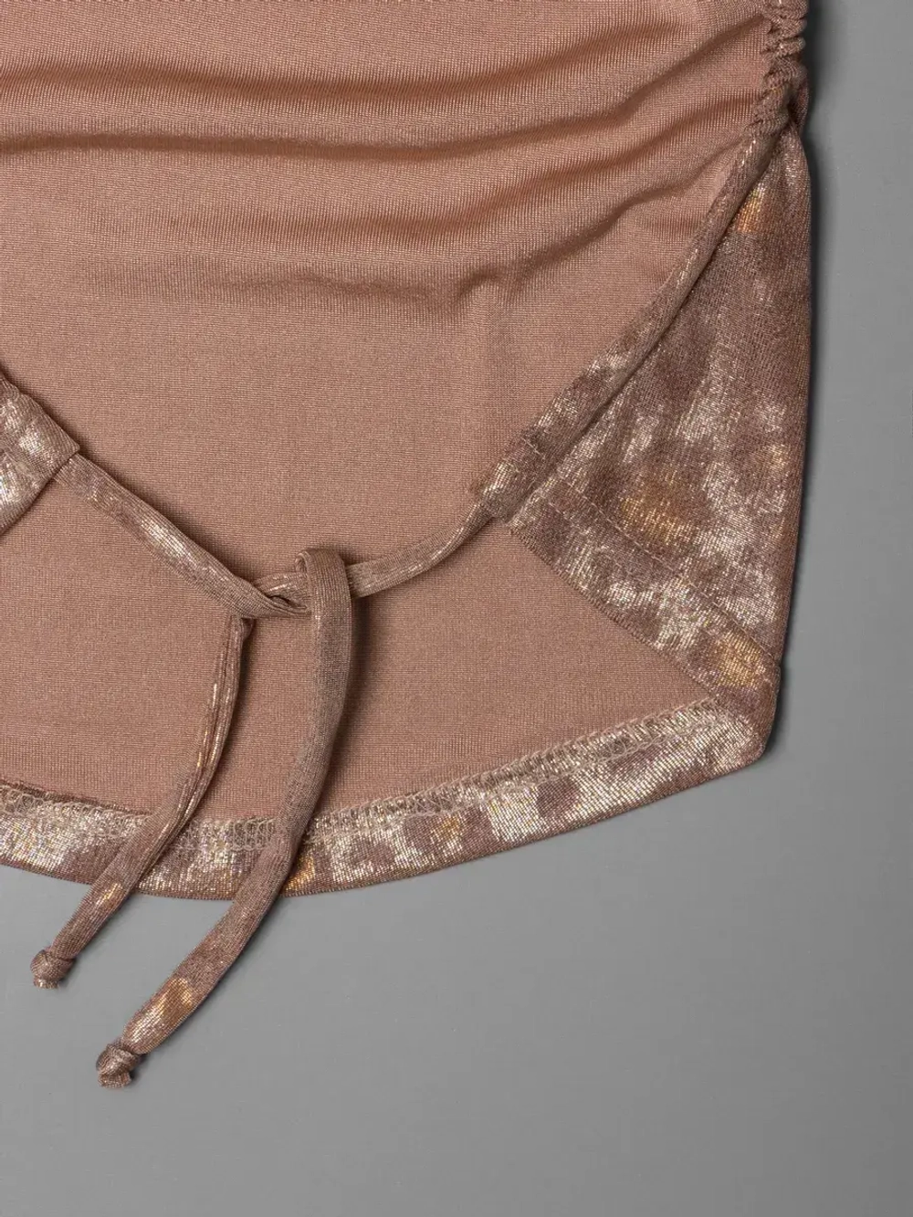 Летний топ для девочки на завязках