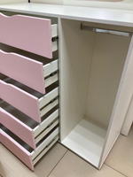 Комод 5 ящиков со штангой МДФ софт белый/орхидея