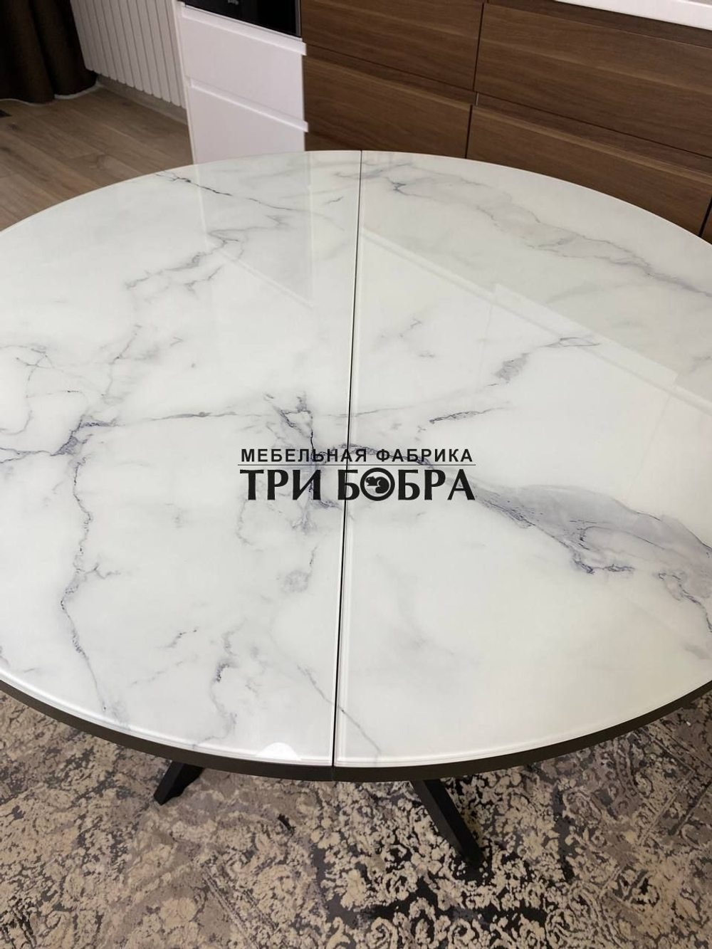 Стол круглый стеклянный "Карара"