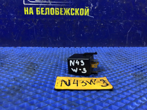 Реле поворотов MITSUBISHI CHARIOT 1994