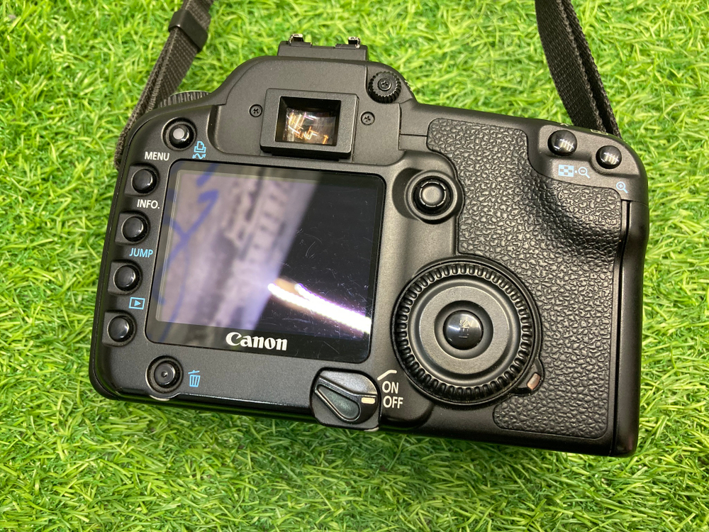 Canon EOS 30D