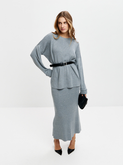 Серый вязаный джемпер с пайетками