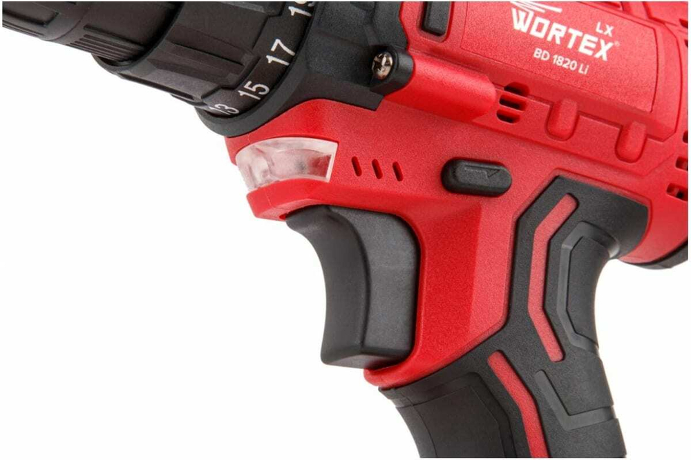 Аккумуляторная дрель-шуруповерт WORTEX LX BD 1820 Li 0329076